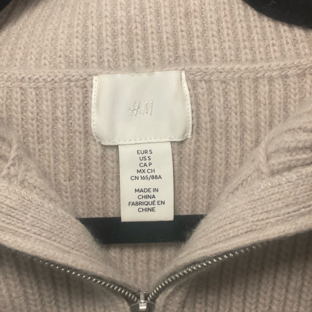 H&M Beige Ribbed Sweater - Picture 3 of 3